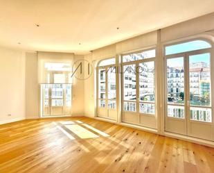 Living room of Flat for sale in Vigo   with Heating, Storage room and Balcony