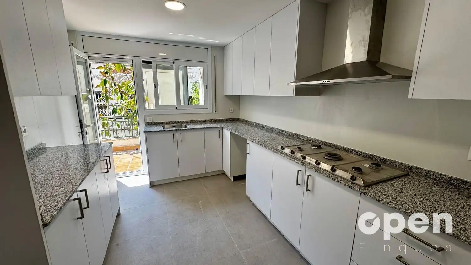 Kitchen of Houses for sale in Terrassa  with Air Conditioner, Heating and Terrace