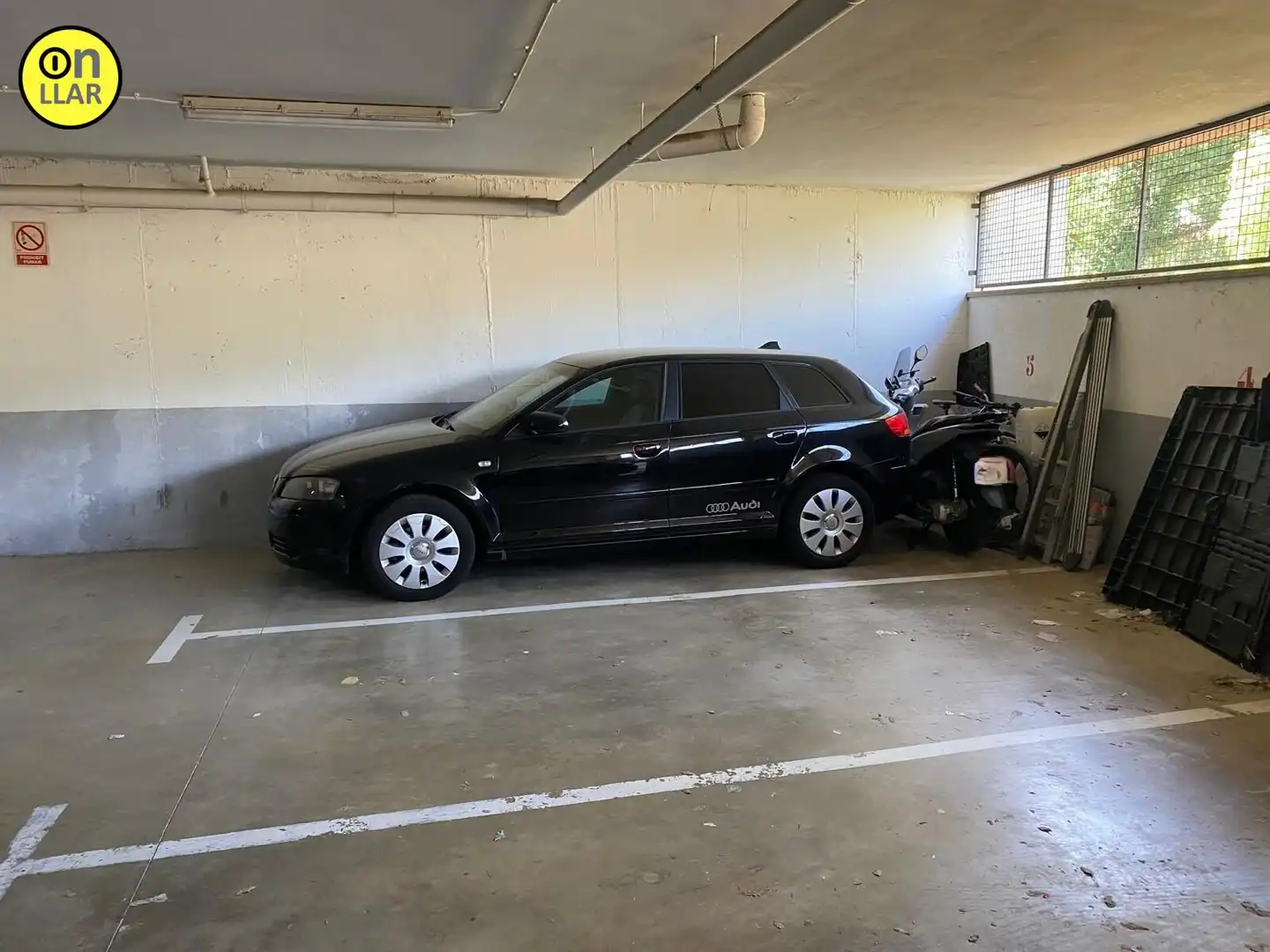 Einzelparkplatz zum Verkauf in Centelles