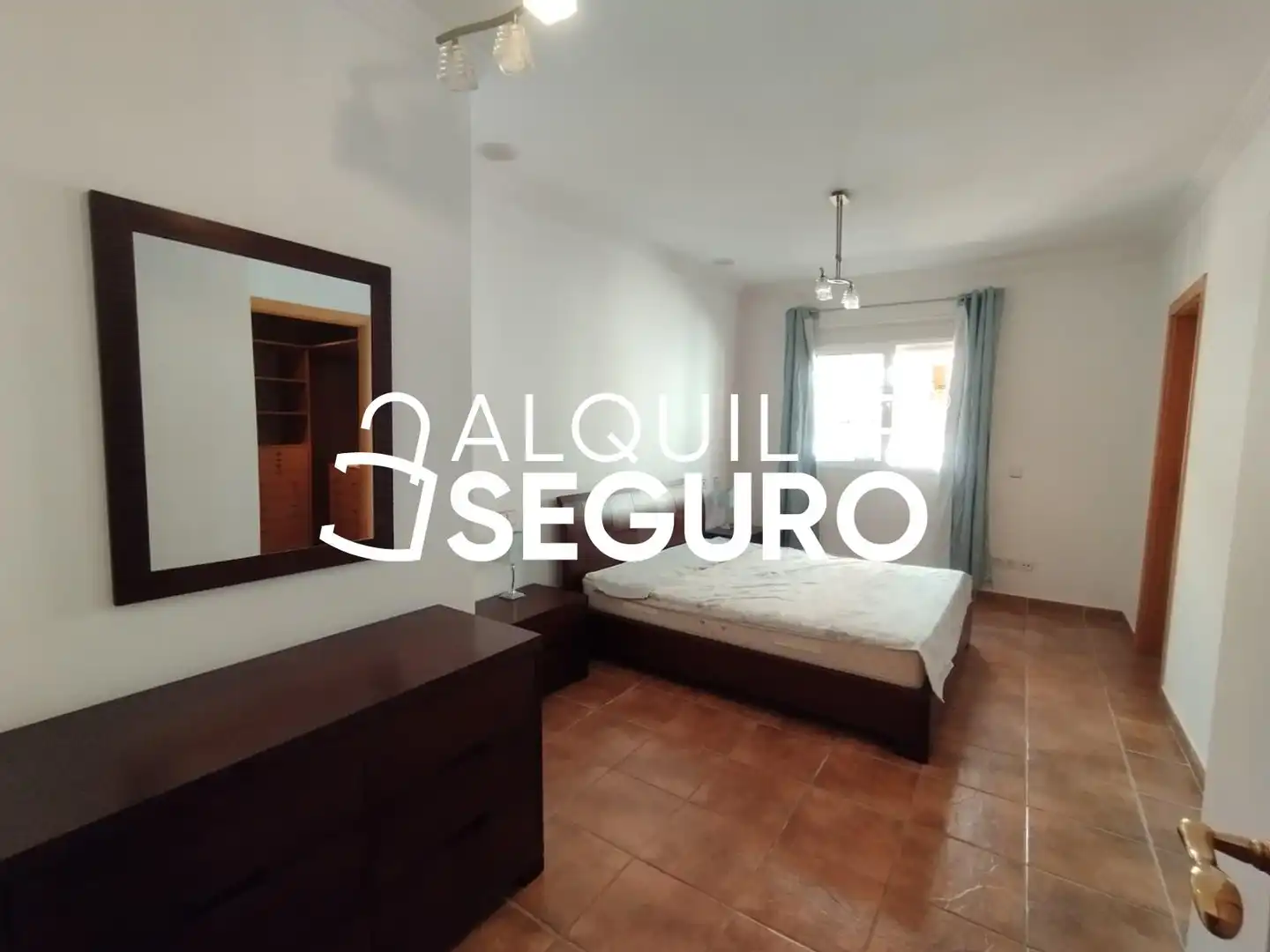 Habitación de Piso de alquiler en Mijas con Terraza y Amueblado