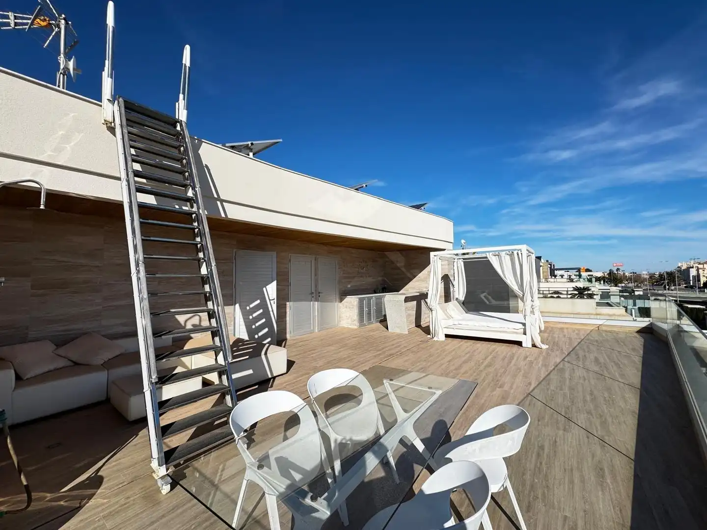 Chalet con piscina en venta en Calle ANA MARIA MATUTE, imagen 76