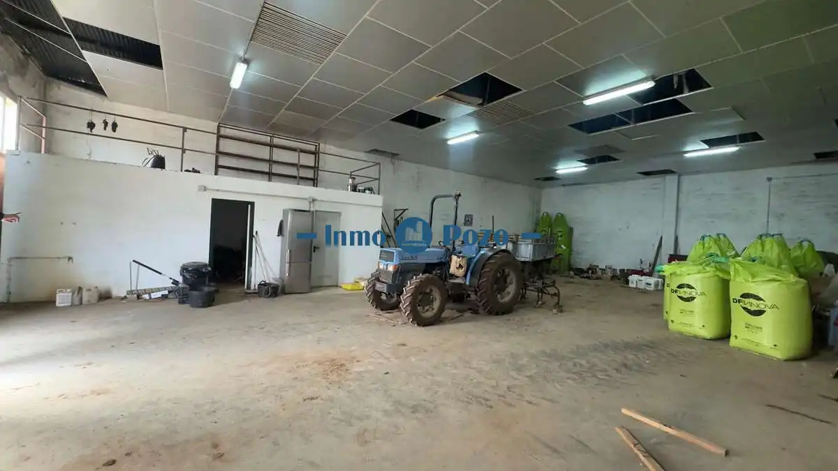 Nau industrial en venda en Guareña