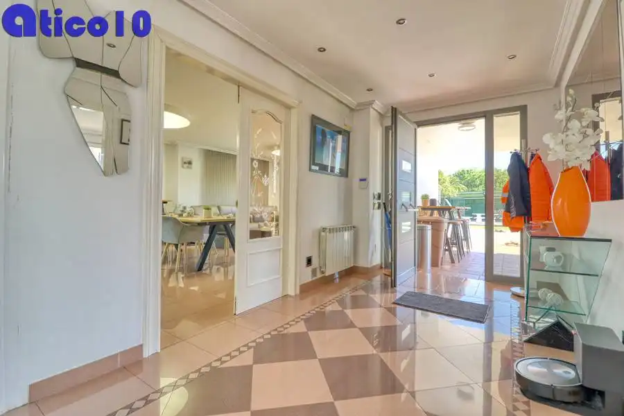 Casa o chalet en venta en Gijón  con Calefacción, Jardín privado y Parquet