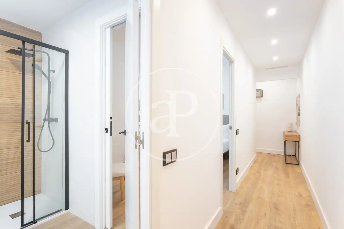 Flat for rent in Carrer de la Marina, Fort Pienc