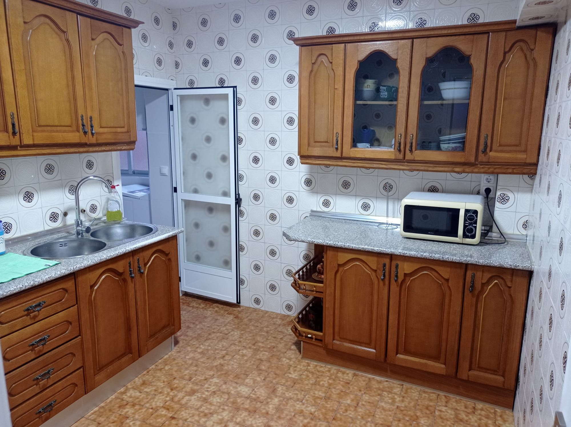 Flat for rent in Calle Santa Cruz, Camino de Ronda