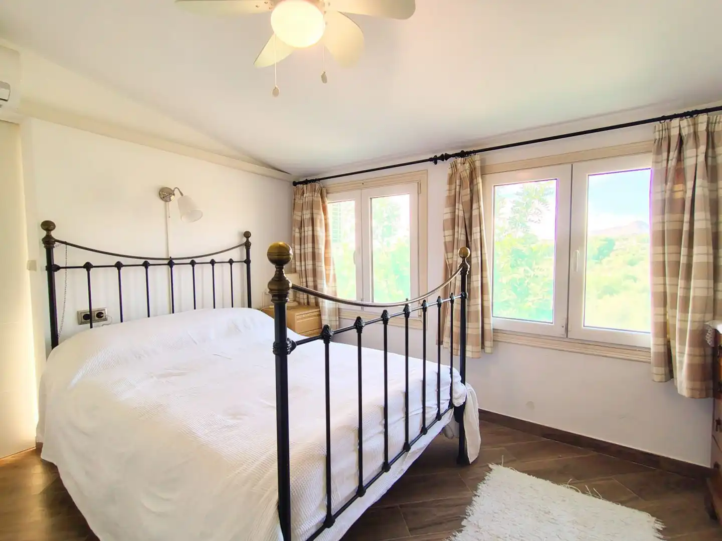 Habitación de Casa o chalet en venta en L'Alfàs del Pi con Aire acondicionado, Calefacción y Terraza