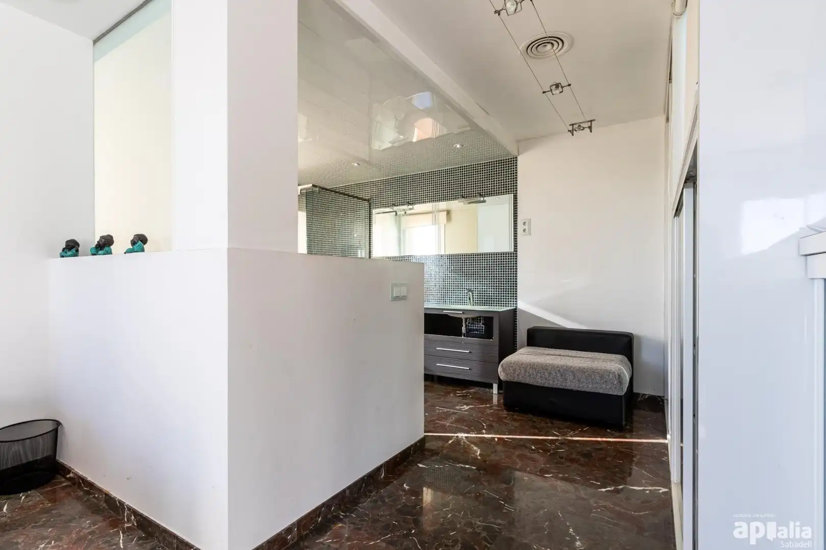 Detached house with terrace for sale in Avenida de Catalunya 36, imagen 35