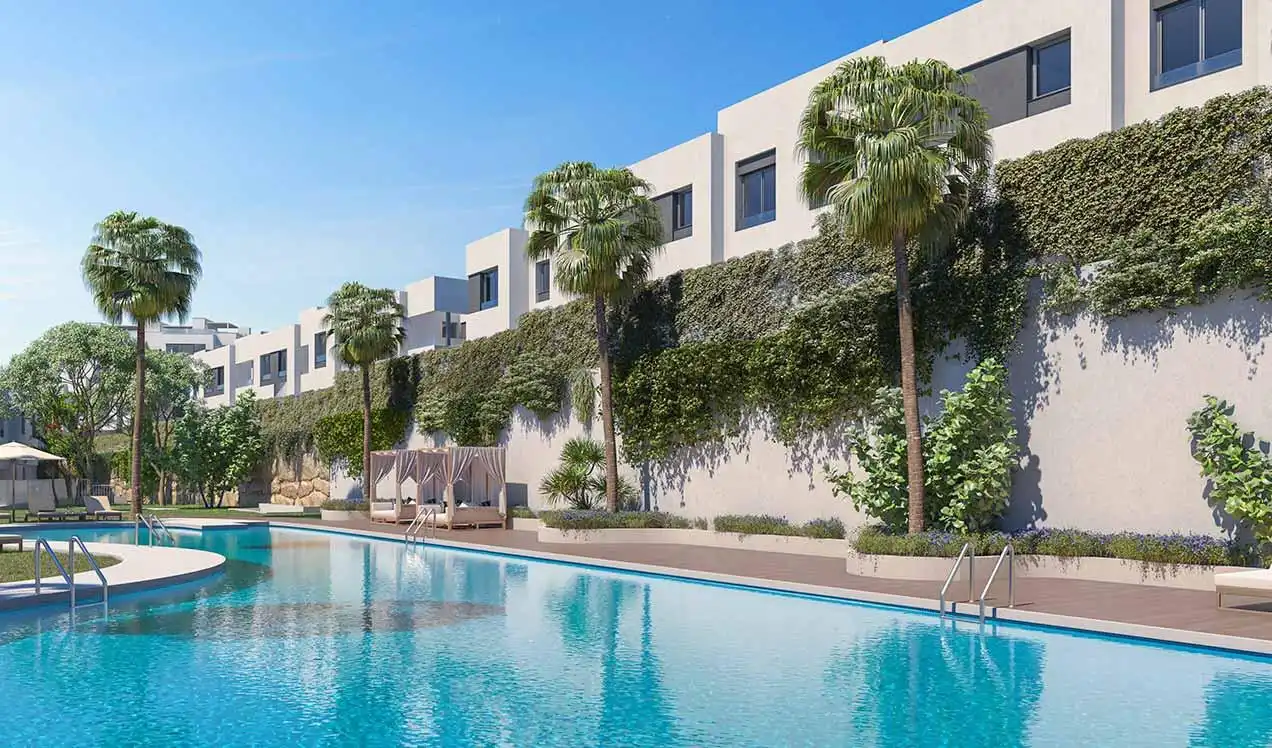 Casa con piscina en venta en El Faro de Calaburra - Chaparral