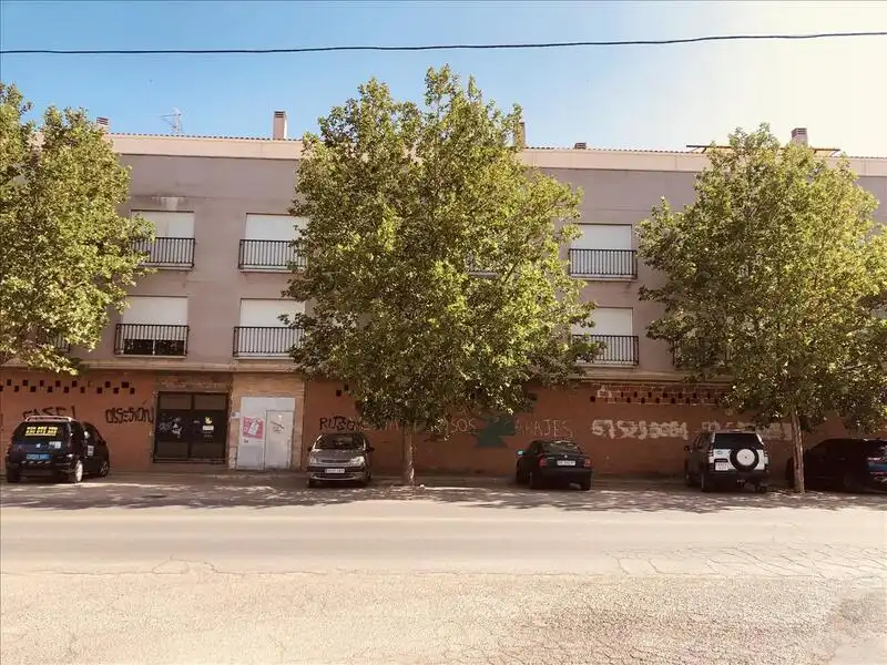 Vista exterior de Local en venda en Malagón