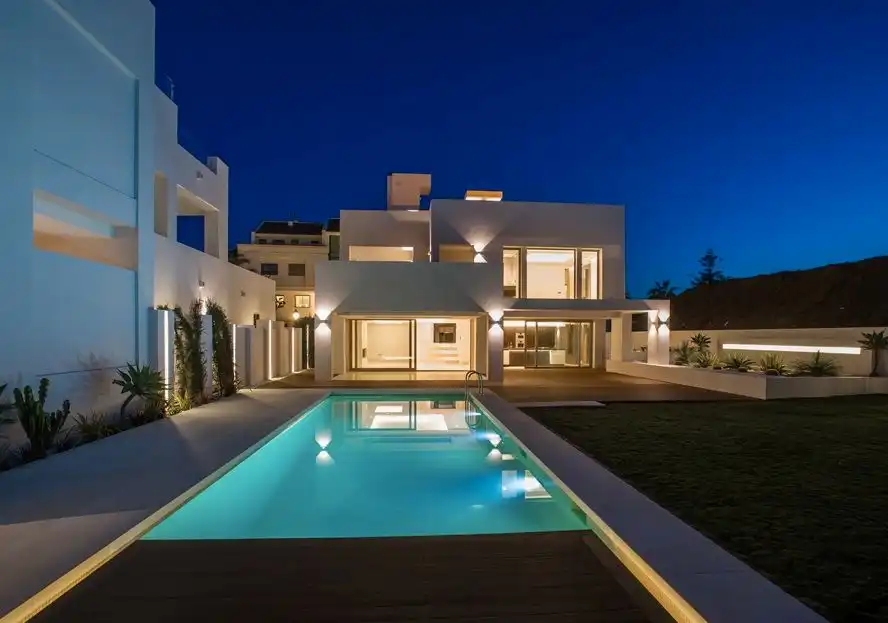 Piscina de Casa o chalet en venta en Marbella con Aire acondicionado, Calefacción y Terraza