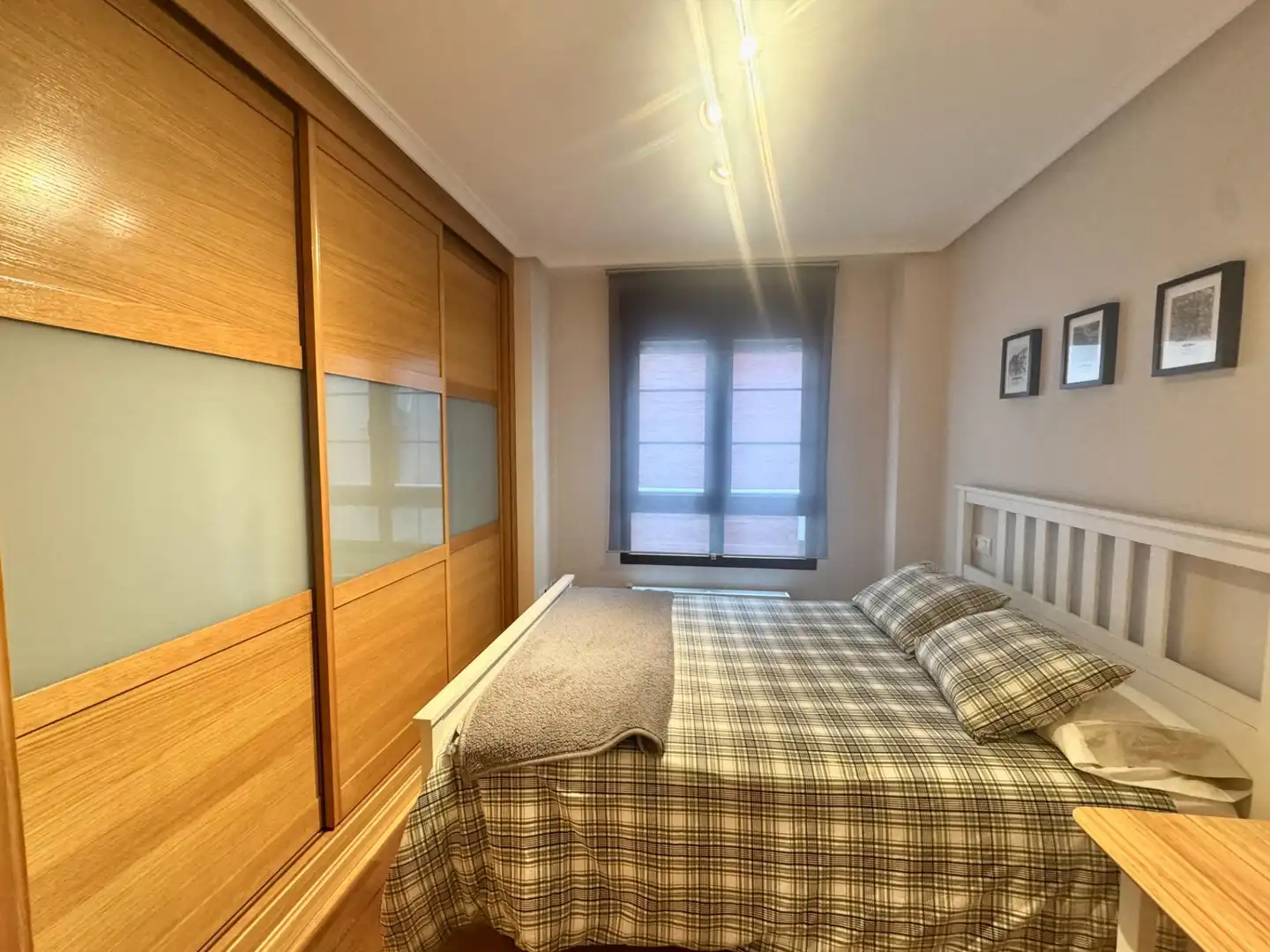 Habitación de Piso en venta en Oviedo  con Calefacción