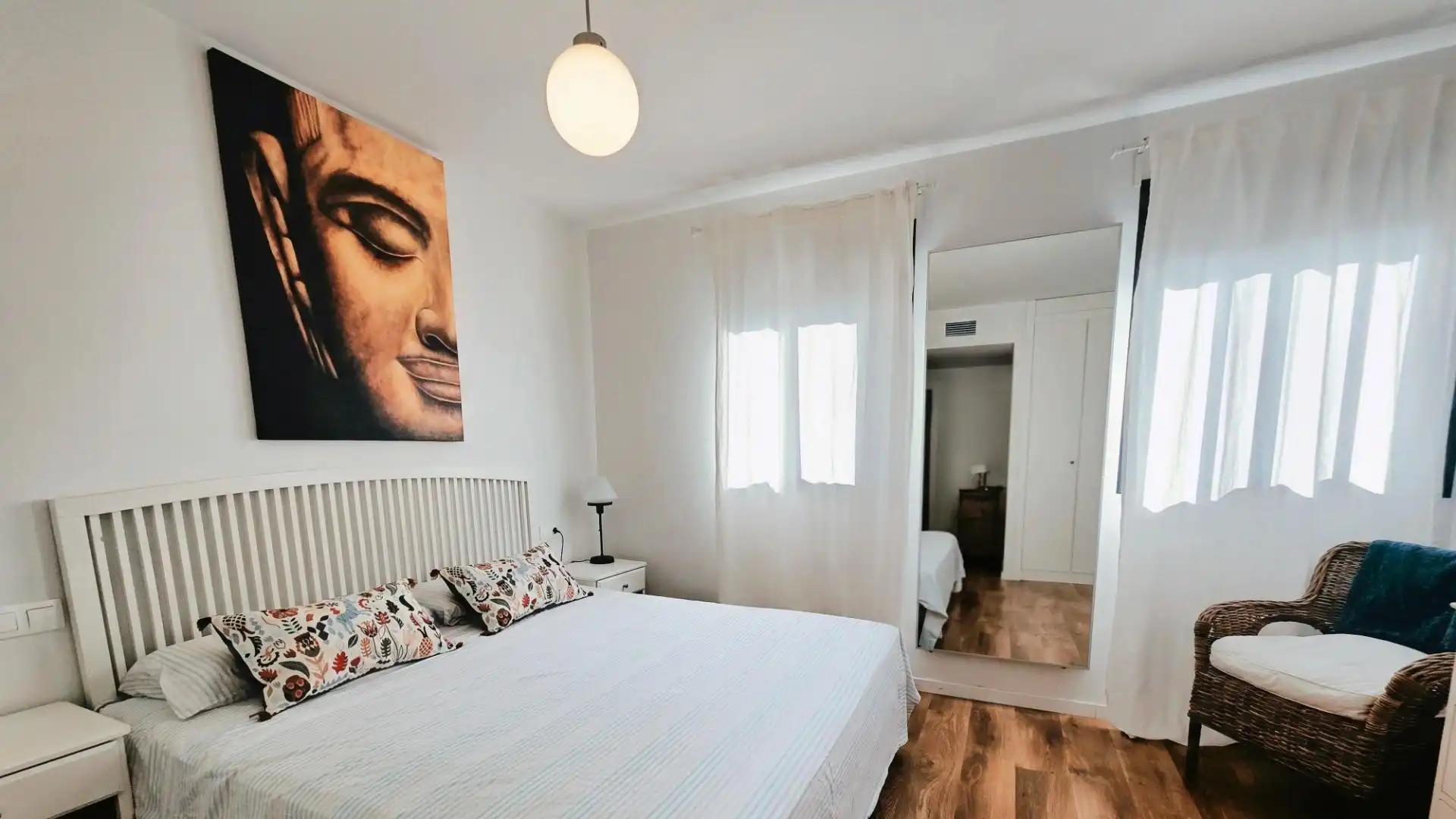 Dormitori de Pis en venda en San Juan de Aznalfarache amb Aire condicionat, Jardí privat i Parquet