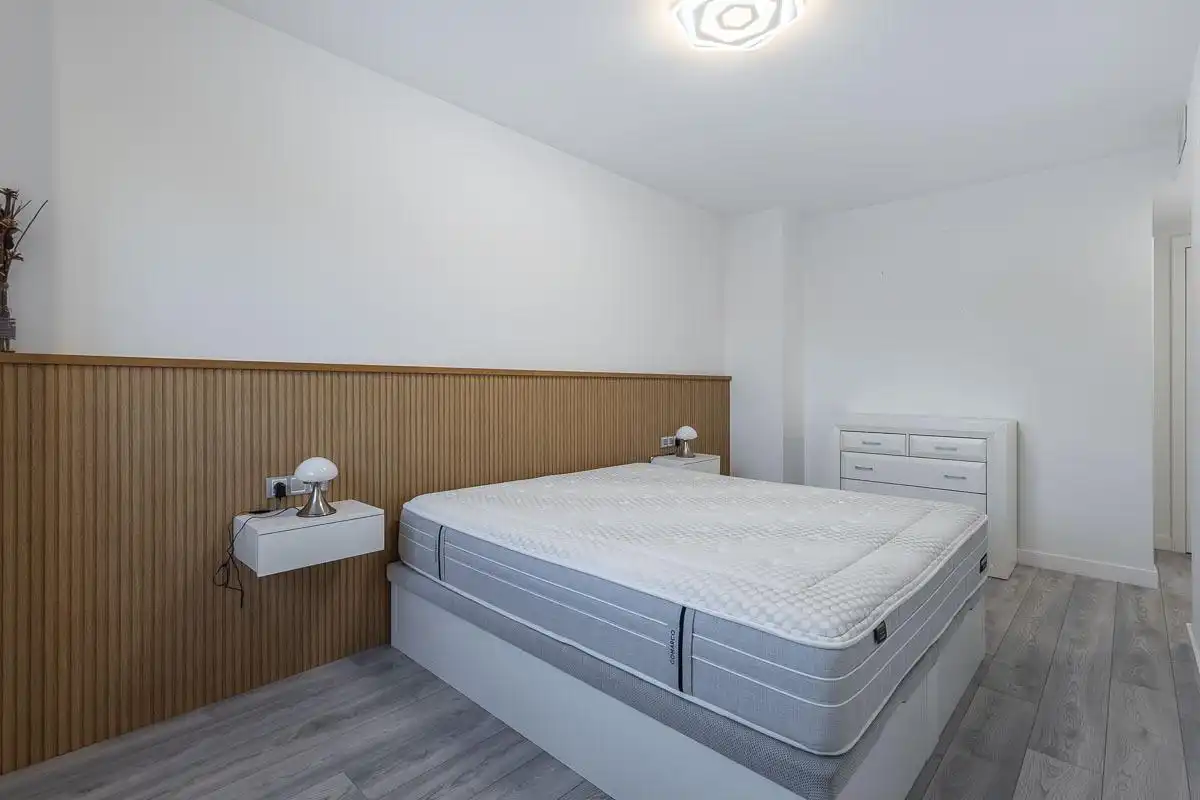 Schlafzimmer von Wohnung zur Miete in Zaidín