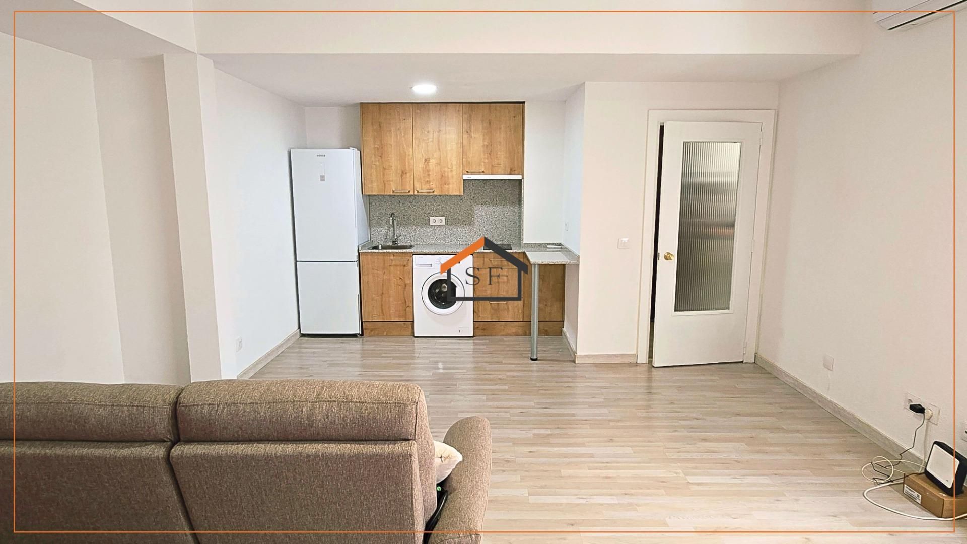 Kitchen of Study for sale in  Madrid Capital  with Air Conditioner