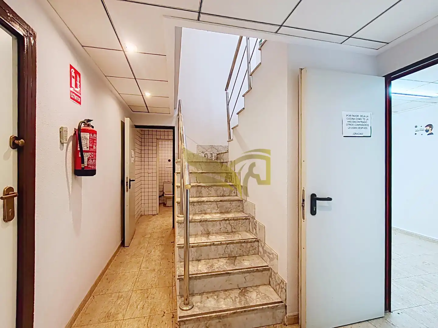 Local en venta en Alcantarilla con Aire acondicionado, Amueblado y Internet