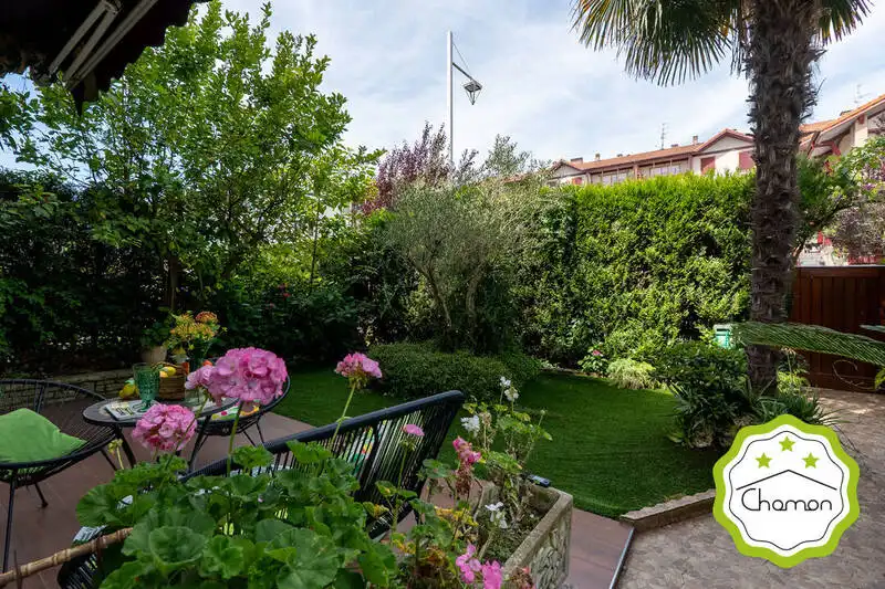 Terraza de Casa o chalet en venta en Arrigorriaga con Jardín privado