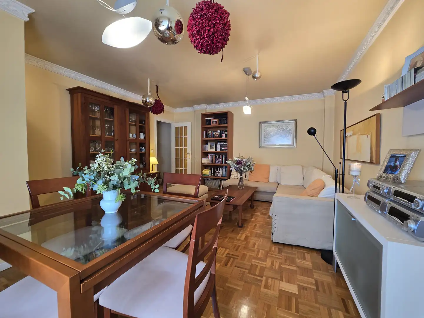 Wohnzimmer von Wohnung zum Verkauf in  Logroño mit Heizung, Parkett und Abstellraum