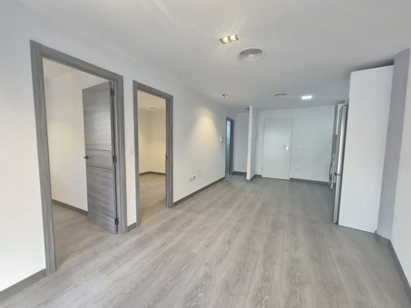 Flat for sale in Zaragoza  with Air Conditioner, Heating and Terrace