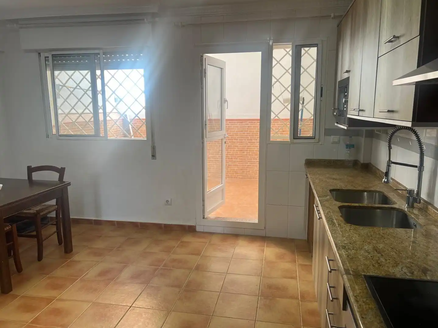 Casa o xalet de lloguer a MONTEVIDEO - BO PERAL, Barrio de Peral - San Félix