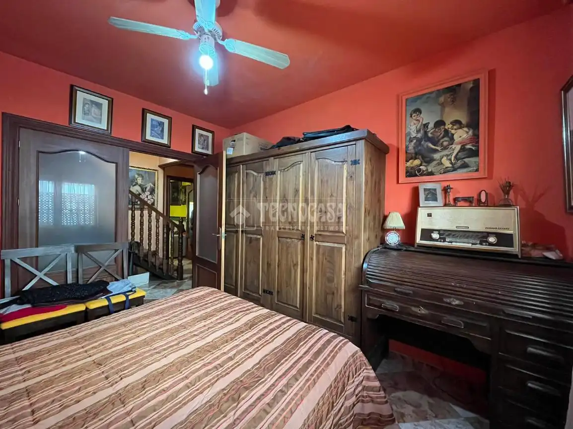 Habitación de Casa adosada en venta en Linares con Aire acondicionado y Calefacción
