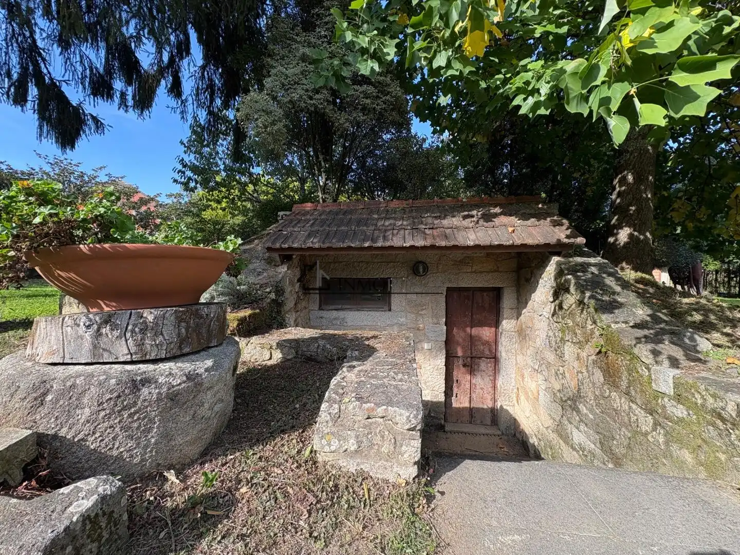 Vista exterior de Casa o xalet en venda en Pontevedra Capital  amb Jardí privat