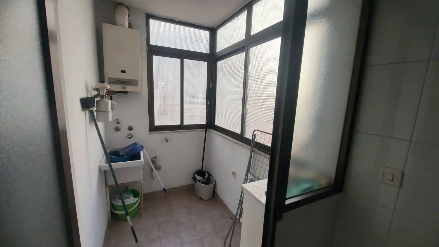 Terraza de Piso de alquiler en Jaén con Calefacción, Terraza y Amueblado