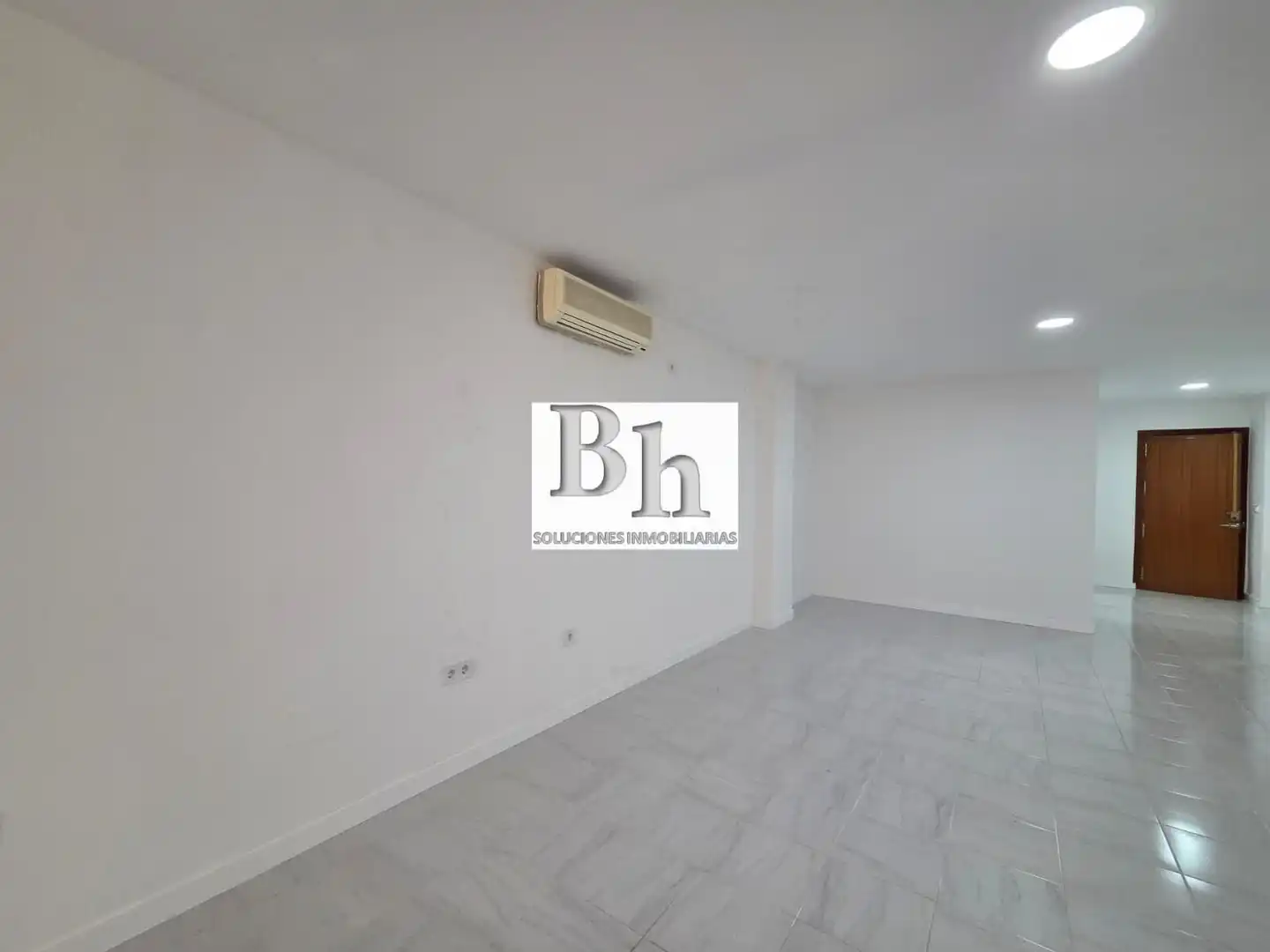 Local comercial en venda a Centro, imagen 4