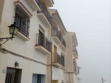 Casa amb balcó en venda a Calle Altillo 16