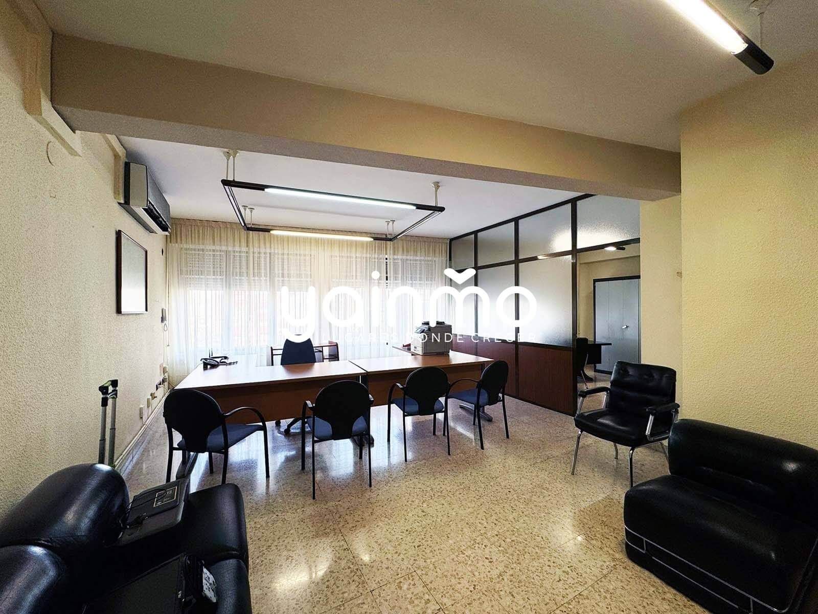 Oficina en venda en  Jaén Capital
