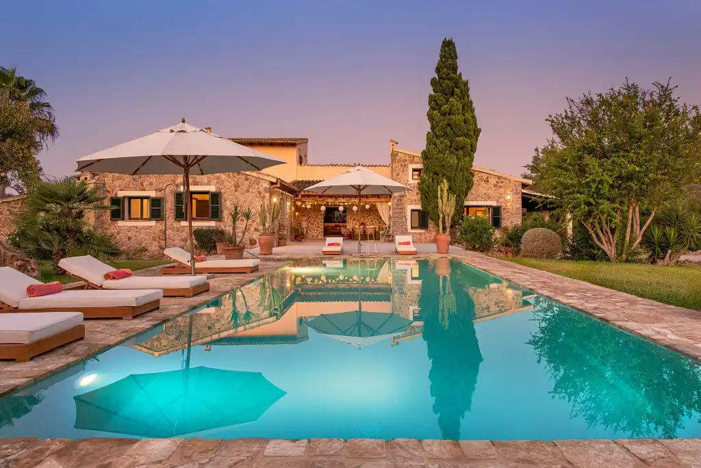 Casa rústica con piscina en venta en Pollença Poble