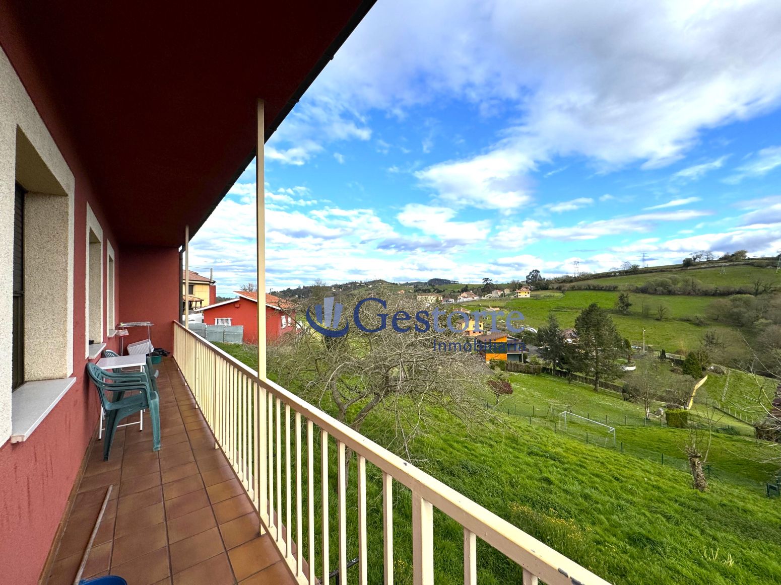 Terrace of House or chalet for sale in Oviedo   with Heating, Parquet flooring and Terrace