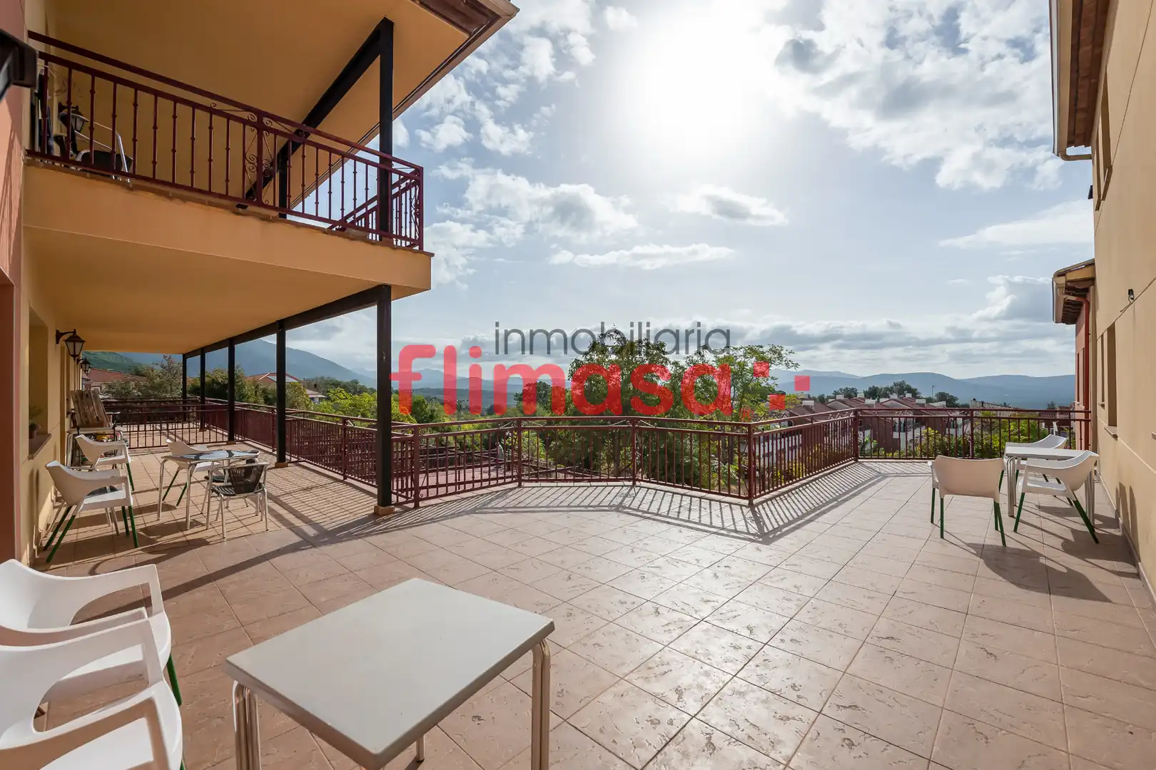Terraza de Edificio en traspaso en Piedralaves