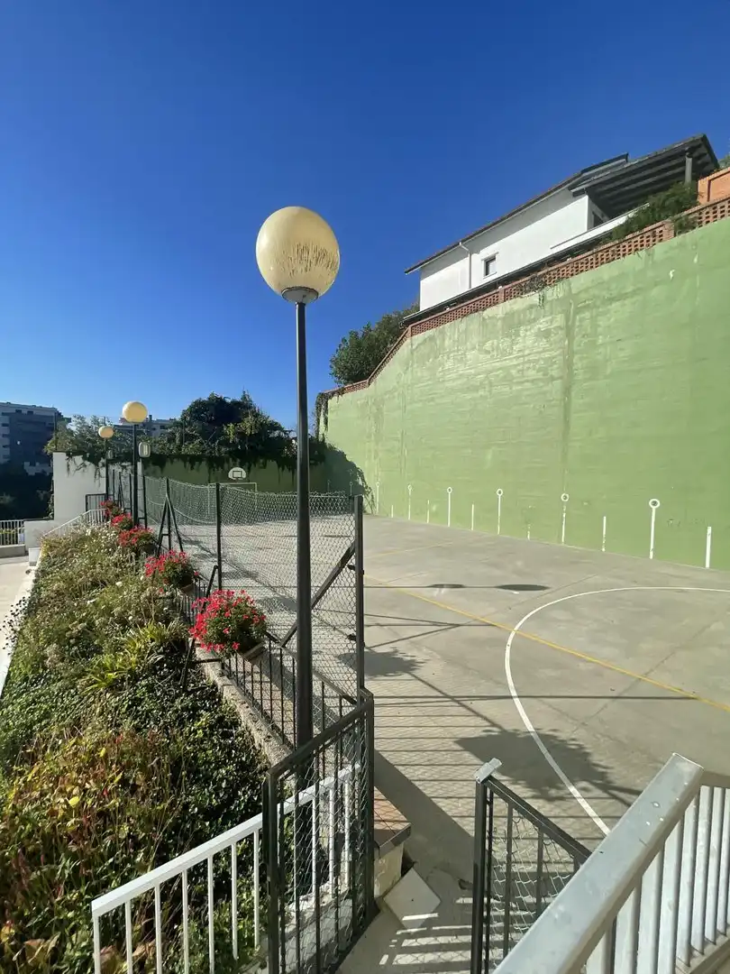 Vista exterior de Casa o chalet en venta en Donostia - San Sebastián  con Aire acondicionado, Calefacción y Jardín privado