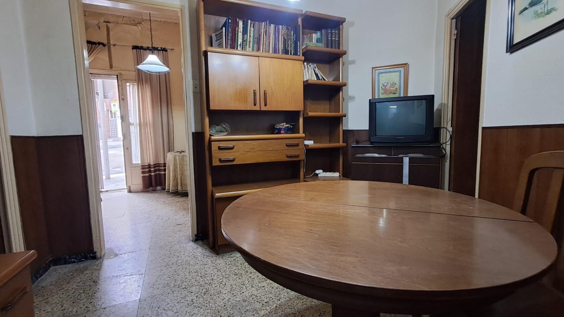 Living room of Planta baja for sale in L'Hospitalet de Llobregat  with Terrace and Balcony