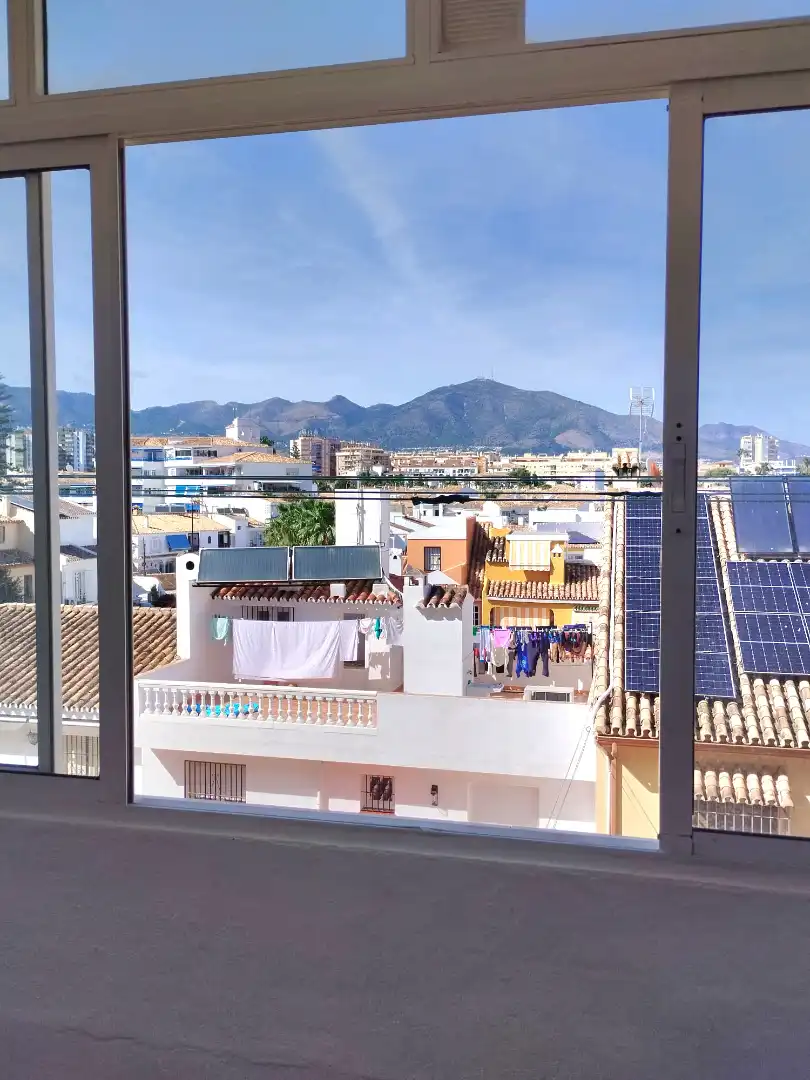 Vista exterior de Pis en venda en Fuengirola amb Terrassa i Moblat