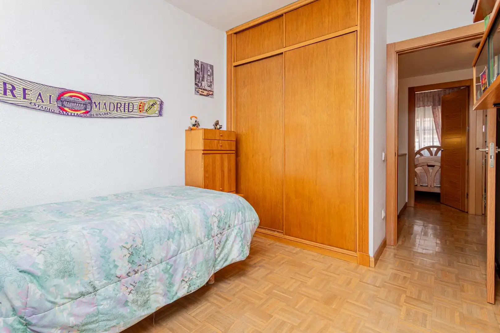 Habitación de Casa adosada en venta en Tres Cantos con Calefacción, Jardín privado y Terraza
