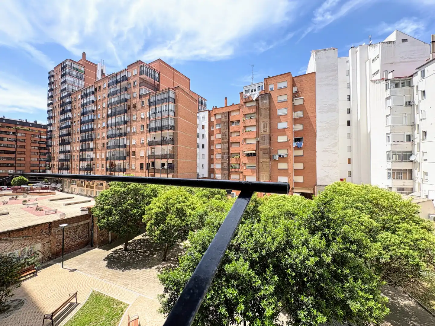 Vista exterior de Pis en venda en Valladolid amb Calefacció