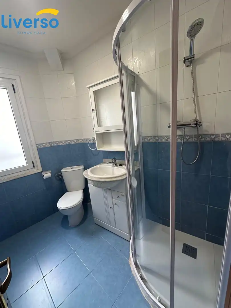 Bathroom of Flat for share in Burgos  with Heating and Furnished
