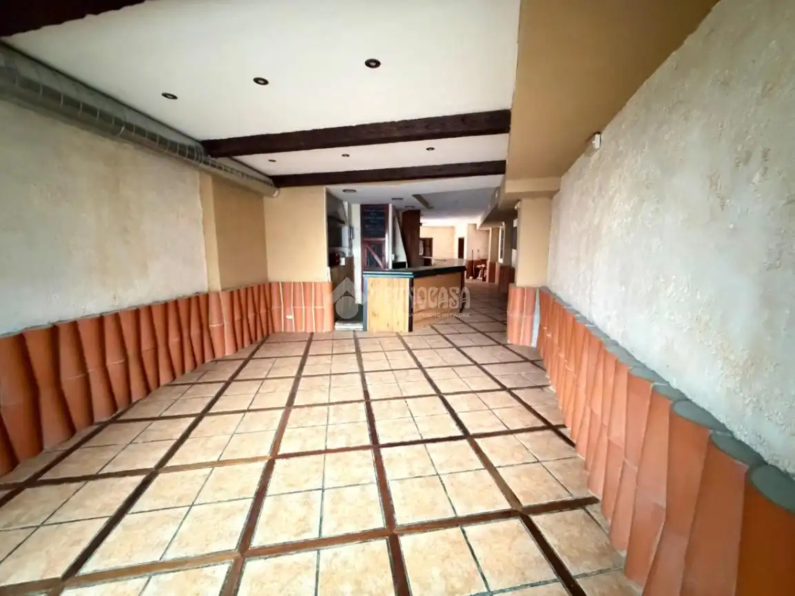 Local en venta en León Capital  con Calefacción