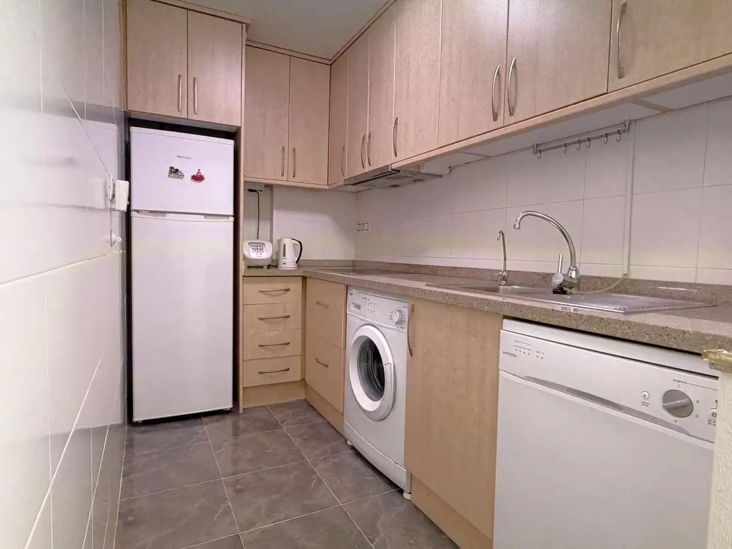 Cocina de Apartamento en venta en Torrevieja con Aire acondicionado, Terraza y Amueblado