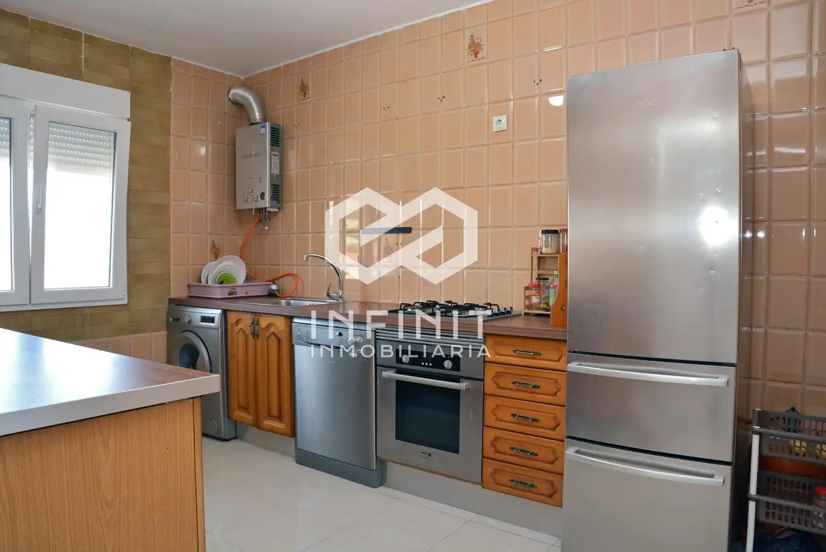 Cuina de Casa o xalet en venda en Mazuecos amb Terrassa i Traster