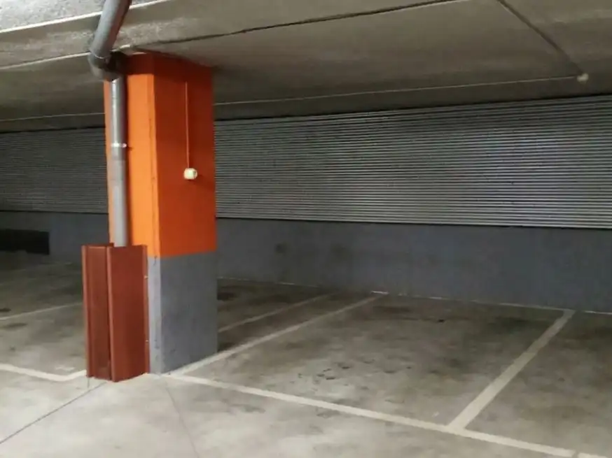 Parking de Garaje de alquiler en  Madrid Capital con Alarma