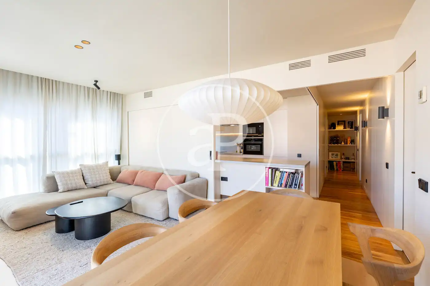 Sala d'estar de Pis en venda en  Barcelona Capital amb Aire condicionat, Calefacció i Piscina comunitària