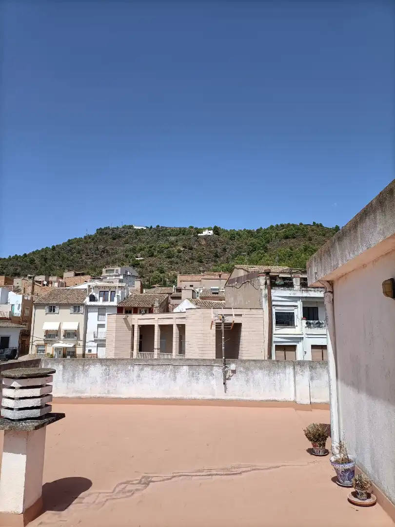 Exterior view of Flat for sale in Castellnovo  with Terrace, Furnished and Balcony