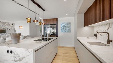 Foto 5 de Apartament en venda a Pleyades-nva Andalucia H, 31, Los Naranjos, Marbella