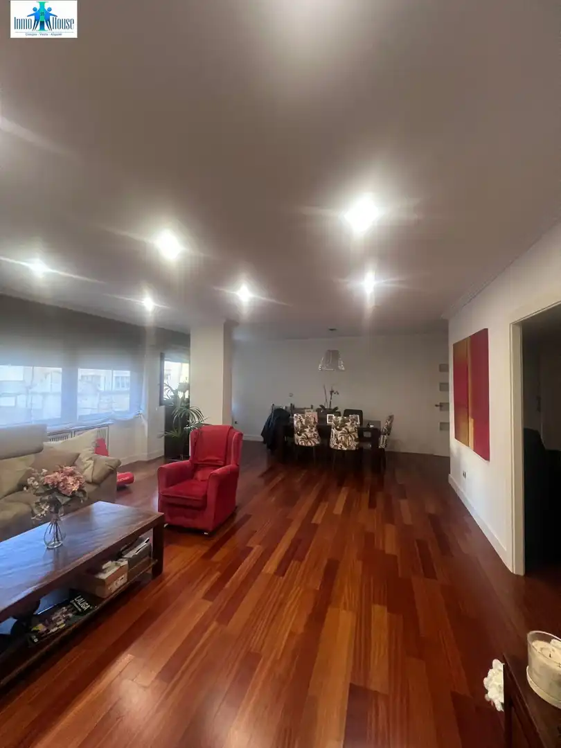 Appartamento con terrazza in vendita a Centro, imagen 2