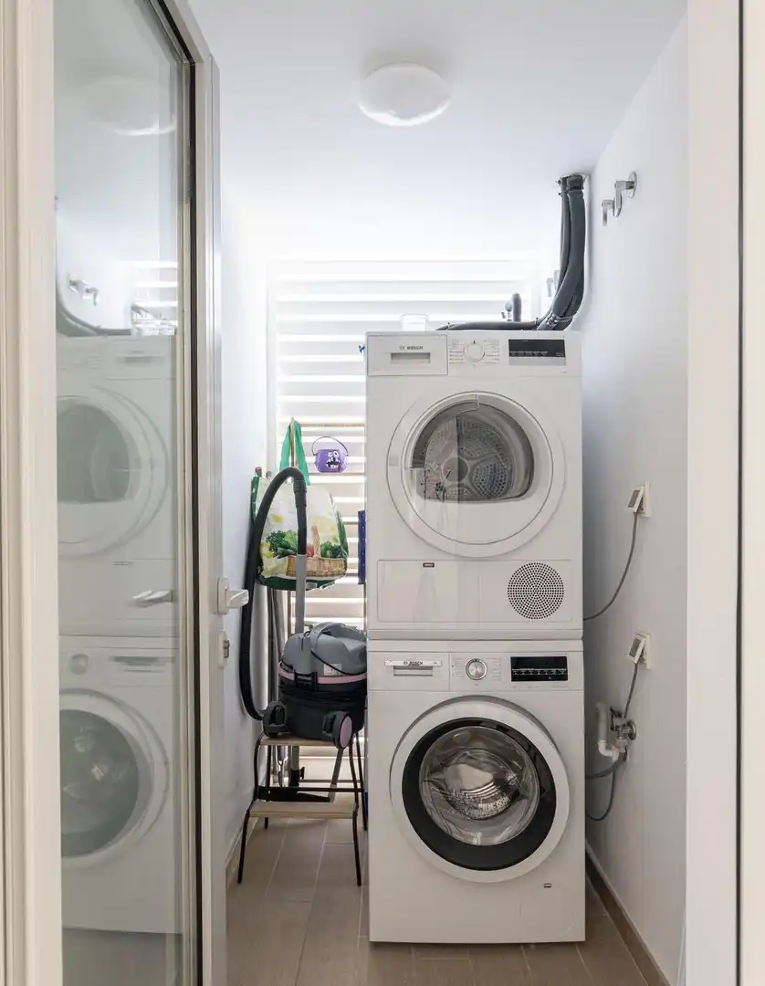 Apartament amb terrassa en venda a Avenida Avenida de Carvajal, 69, imagen 25