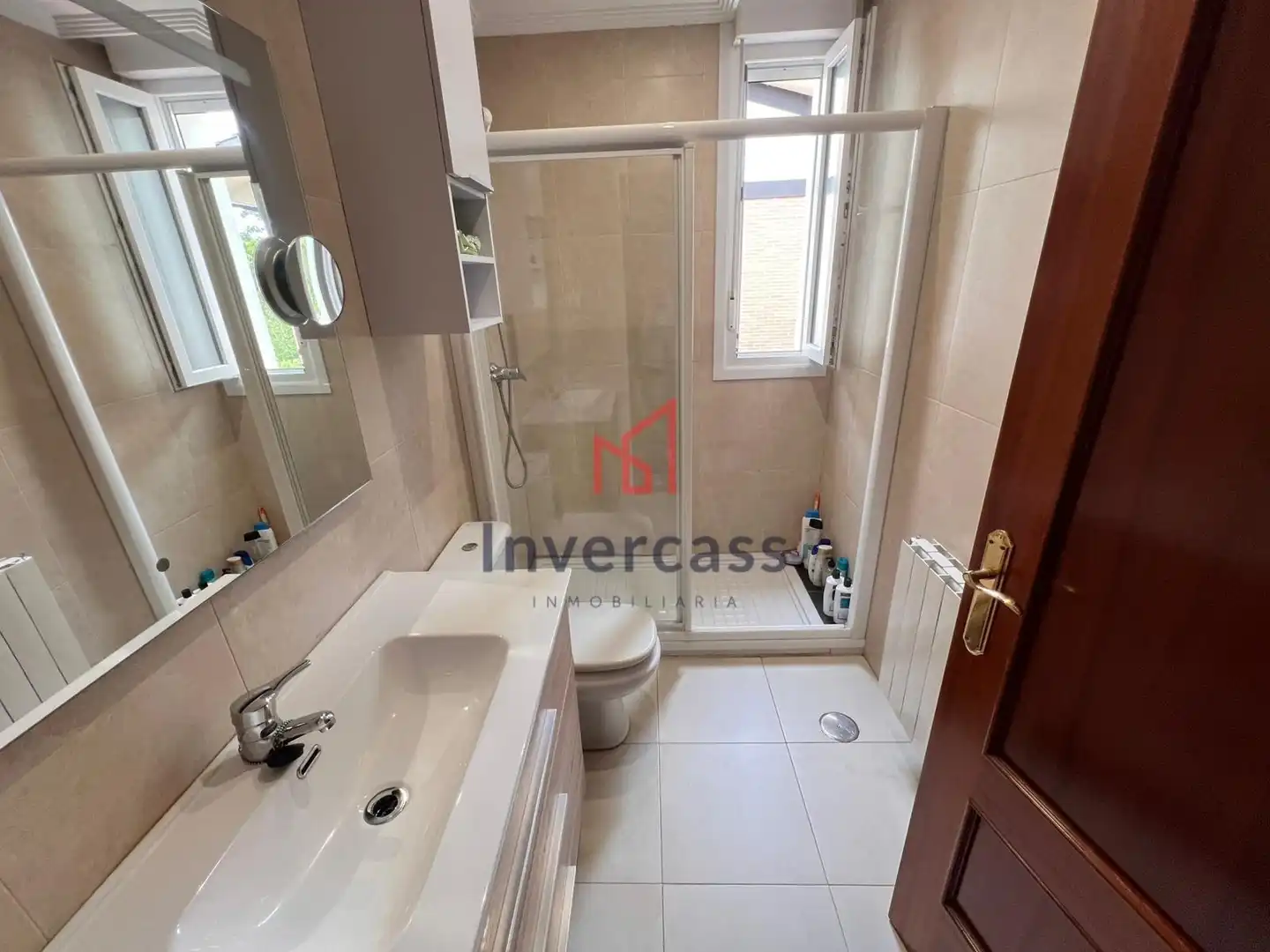 Baño de Casa adosada en venta en Castro-Urdiales con Calefacción, Jardín privado y Terraza