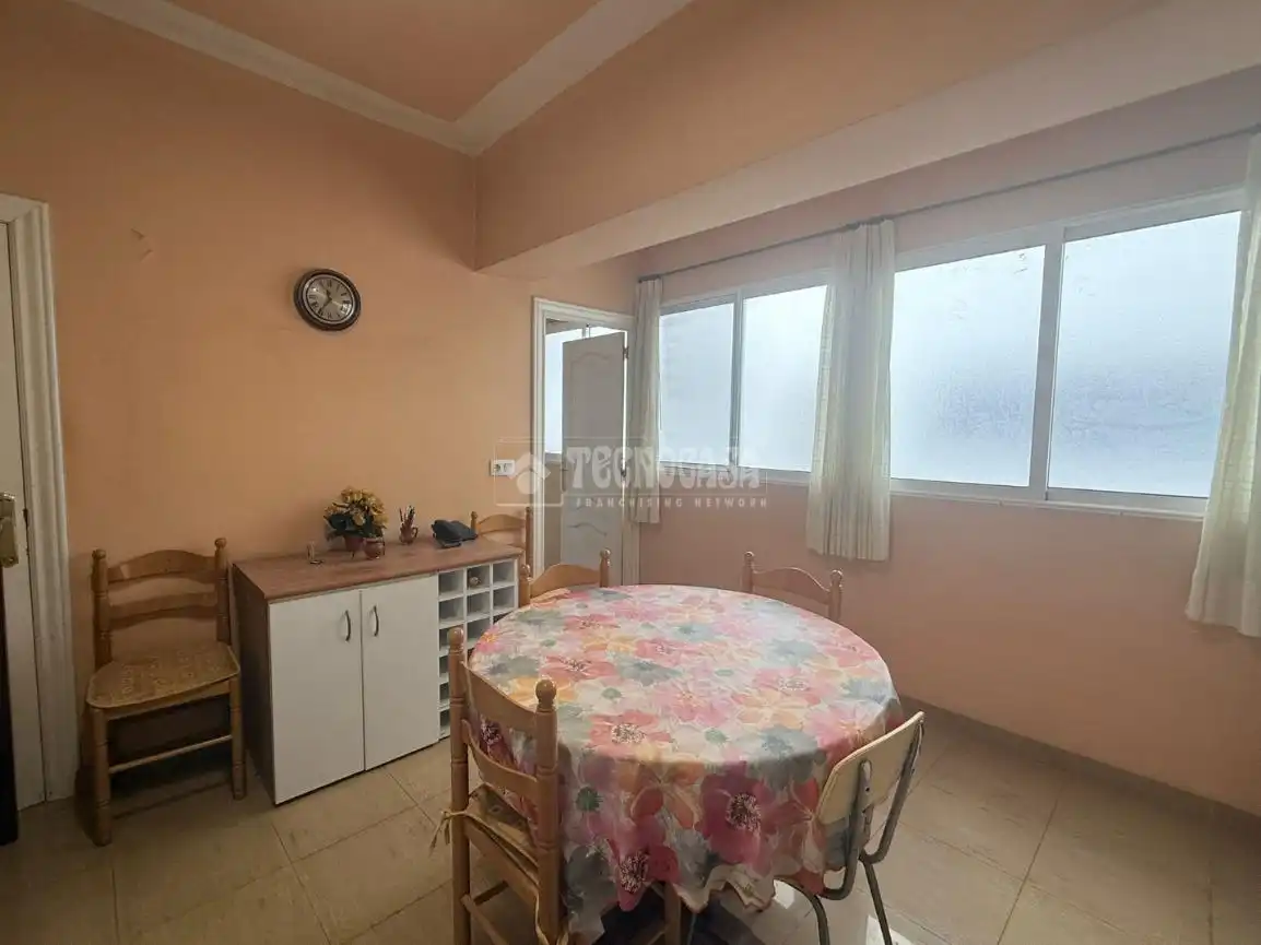 Comedor de Piso en venta en Alicante / Alacant con Balcón