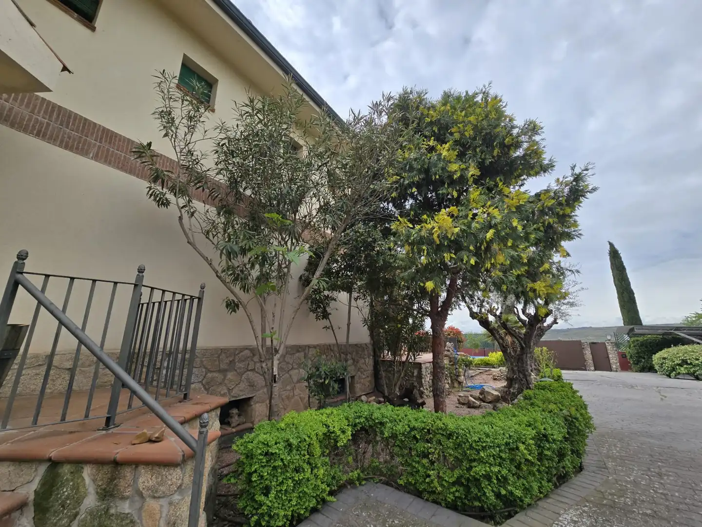 Vista exterior de Casa o chalet en venta en Morata de Tajuña con Aire acondicionado, Calefacción y Jardín privado